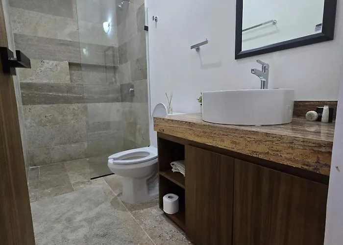 Brand New Penthouse Jungle Views 2 Bdr Sleeps 6 Сasa de vacaciones *